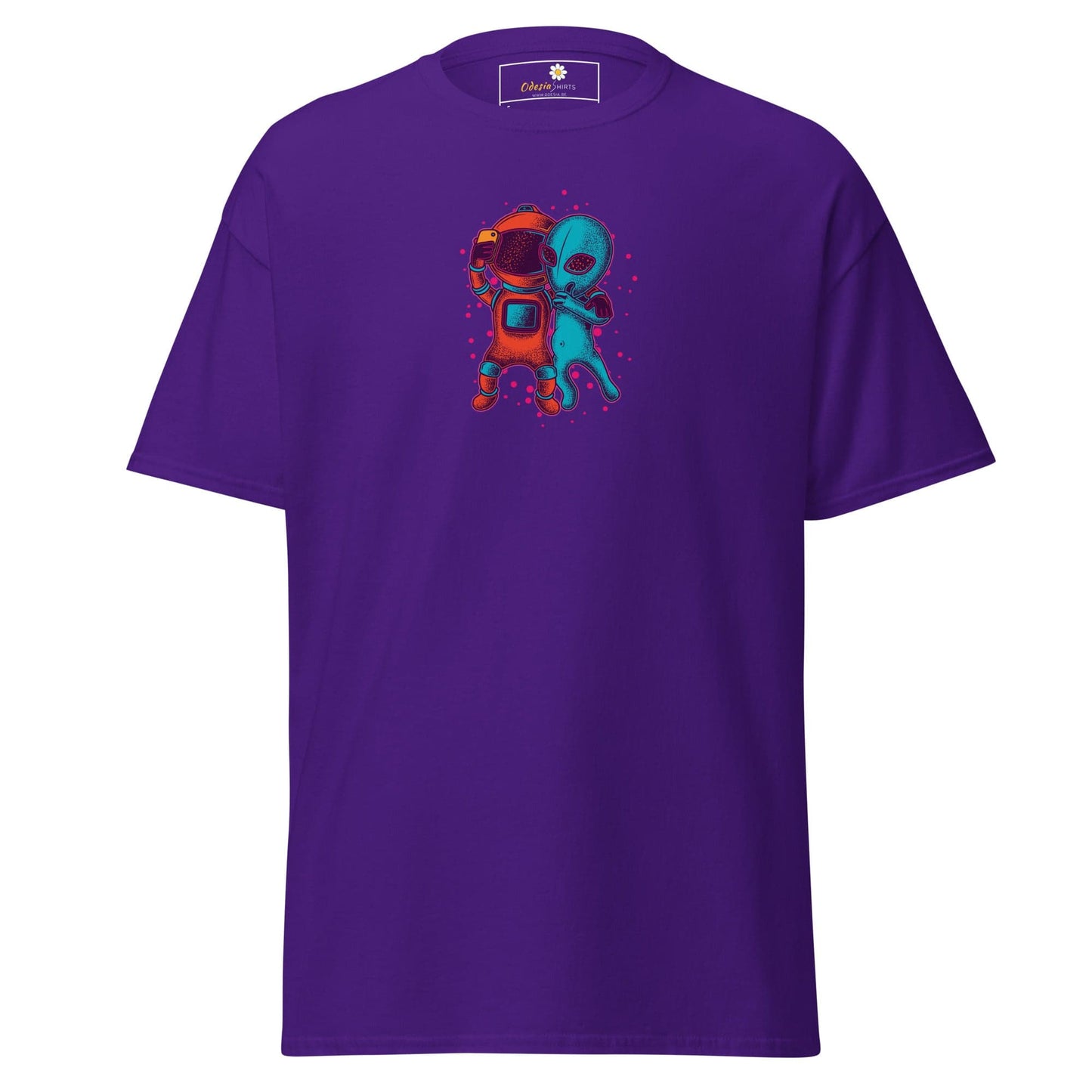 Unisex classic t-shirt - ASTRONAUT ALIEN SELFIE - REGULAR - Purple / S
